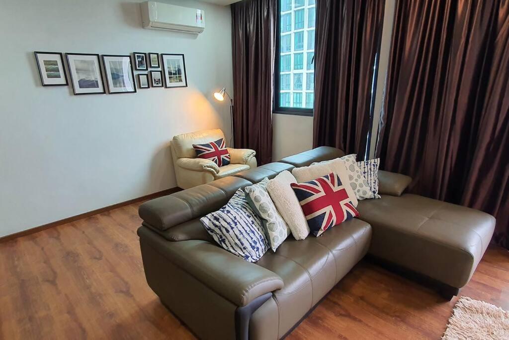 Vivacity Jazz Suites 2 New Cozy Home Lv8 Kuching Luaran gambar